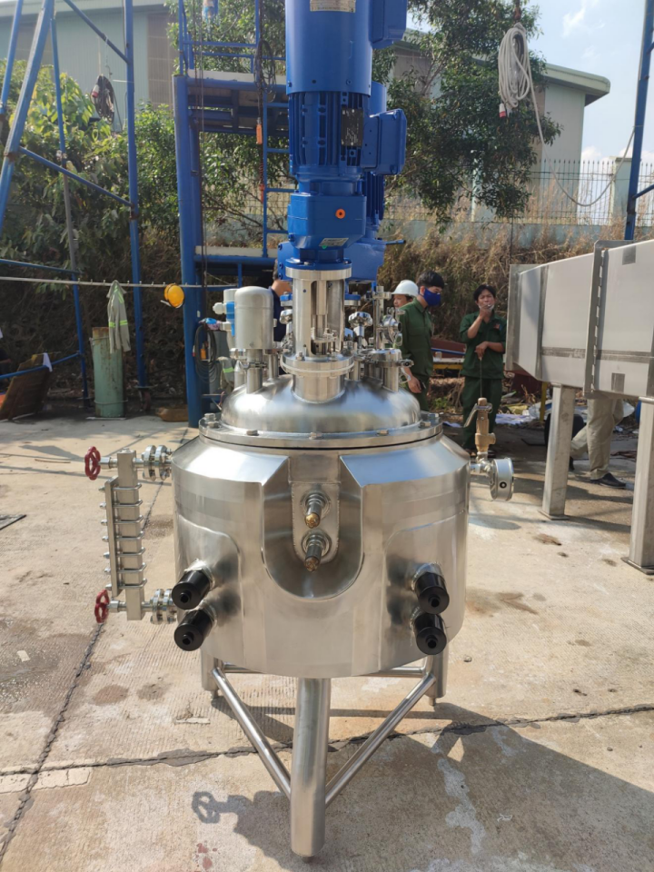 Hoàng Tâm - Lắp đặt MOBILE HIGH-SHEAR MIXER TANK 650L & LAB DOUBLE HIGH-SHEAR MIXER TANK 70L cho dự án  PHARMACEUTICAL LAB của đối tác SANOFI VIET NAM 12/2021
