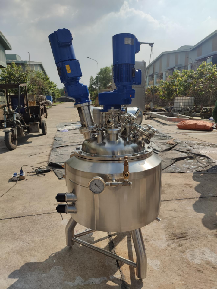 Hoàng Tâm - Lắp đặt MOBILE HIGH-SHEAR MIXER TANK 650L & LAB DOUBLE HIGH-SHEAR MIXER TANK 70L cho dự án  PHARMACEUTICAL LAB của đối tác SANOFI VIET NAM 12/2021