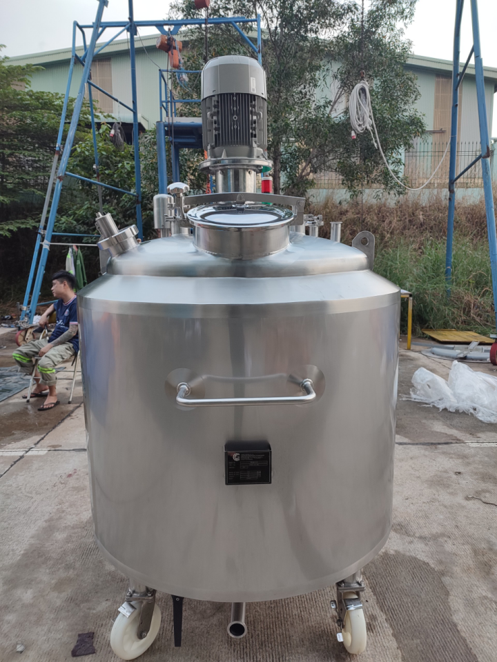 Hoàng Tâm - Lắp đặt MOBILE HIGH-SHEAR MIXER TANK 650L & LAB DOUBLE HIGH-SHEAR MIXER TANK 70L cho dự án  PHARMACEUTICAL LAB của đối tác SANOFI VIET NAM 12/2021