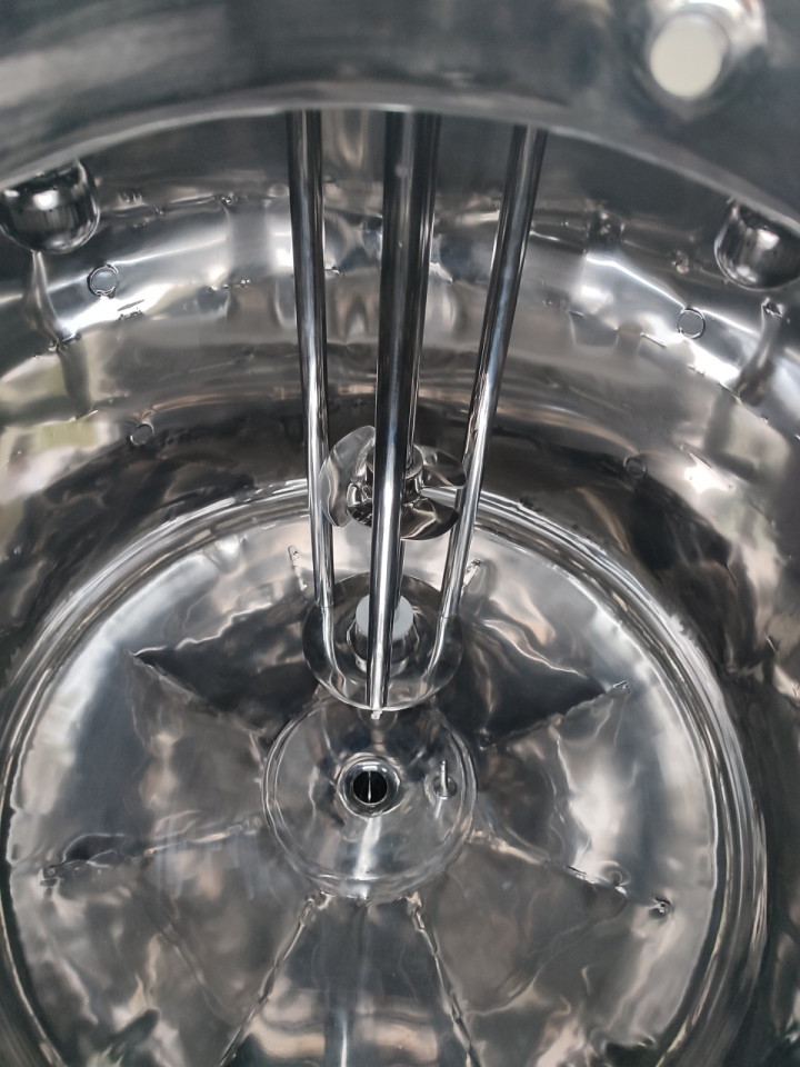 Hoàng Tâm - Lắp đặt MOBILE HIGH-SHEAR MIXER TANK 650L & LAB DOUBLE HIGH-SHEAR MIXER TANK 70L cho dự án  PHARMACEUTICAL LAB của đối tác SANOFI VIET NAM 12/2021