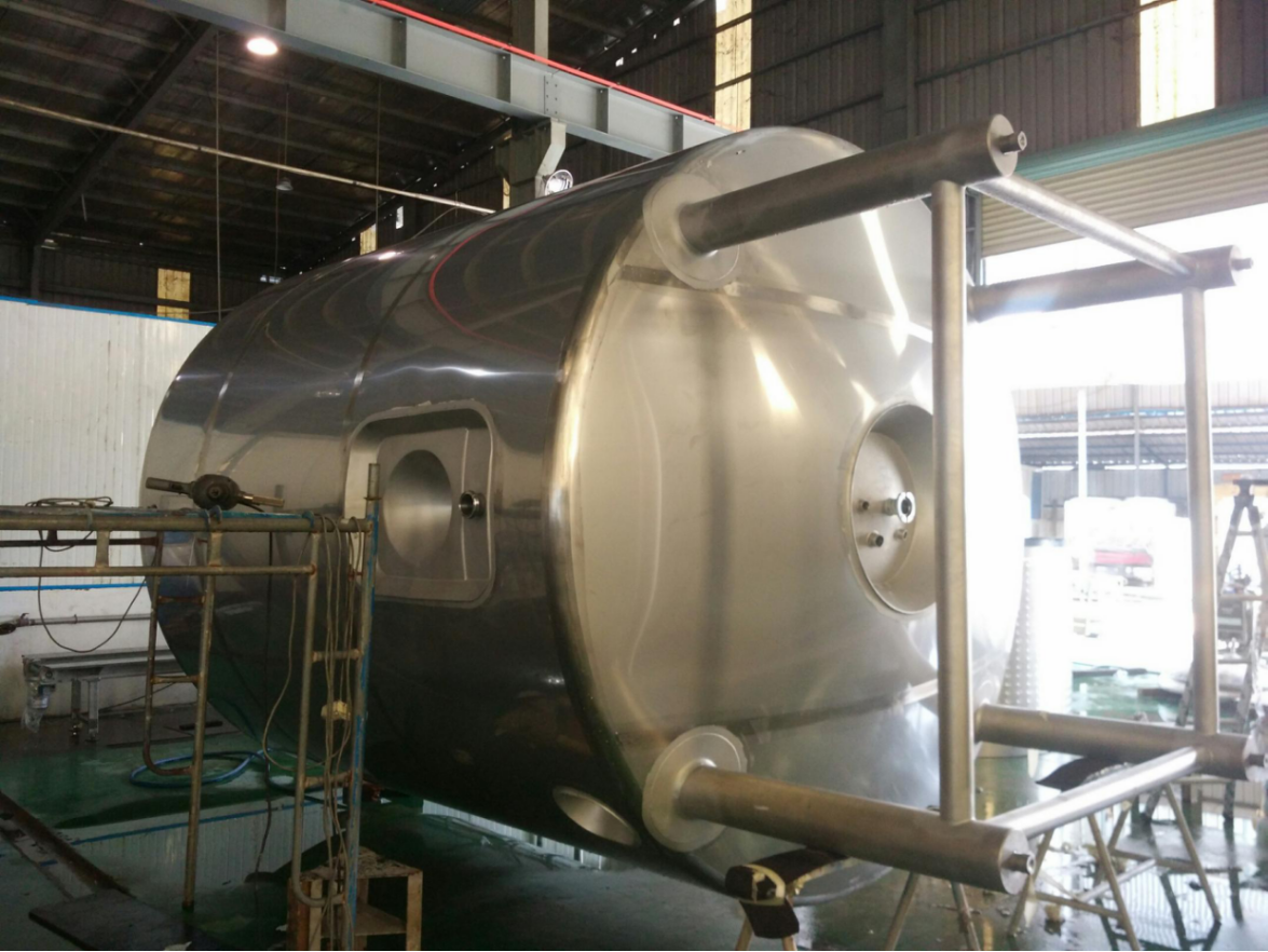 Hoàng Tâm - Lắp đặt OIL STORAGE TANK 20M3 2PCS cho dự án Deneast tại Bình Dương của đối tác Tetra Pak Việt Nam 01/2020