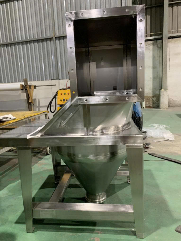 Hoàng Tâm - Lắp đặt HOPPER & BAG TIPPING STATION cho dự án NESTLÉ SHIMADA-JAPAN-POWDER HD của đối tác GEA PROCESS ENGINEERING 08/2020