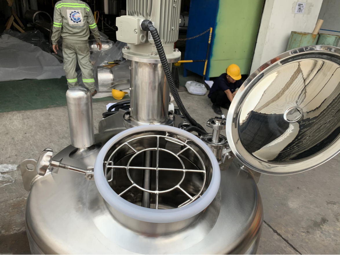 Hoàng Tâm - Lắp đặt MOBILE MIXING TANK cho dự án QUY TRÌNH SẢN XUẤT DƯỢC PHẨM của đối tác SANOFI VIET NAM 03/2020