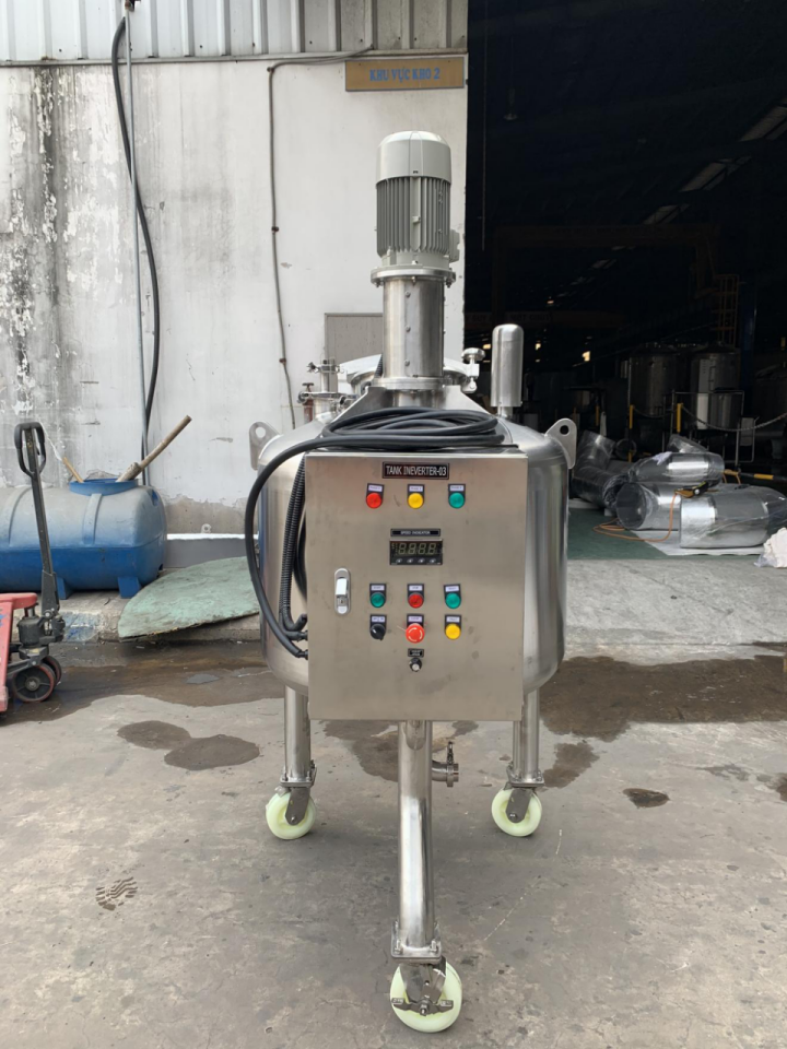 Hoàng Tâm - Lắp đặt MOBILE MIXING TANK cho dự án QUY TRÌNH SẢN XUẤT DƯỢC PHẨM của đối tác SANOFI VIET NAM 03/2020