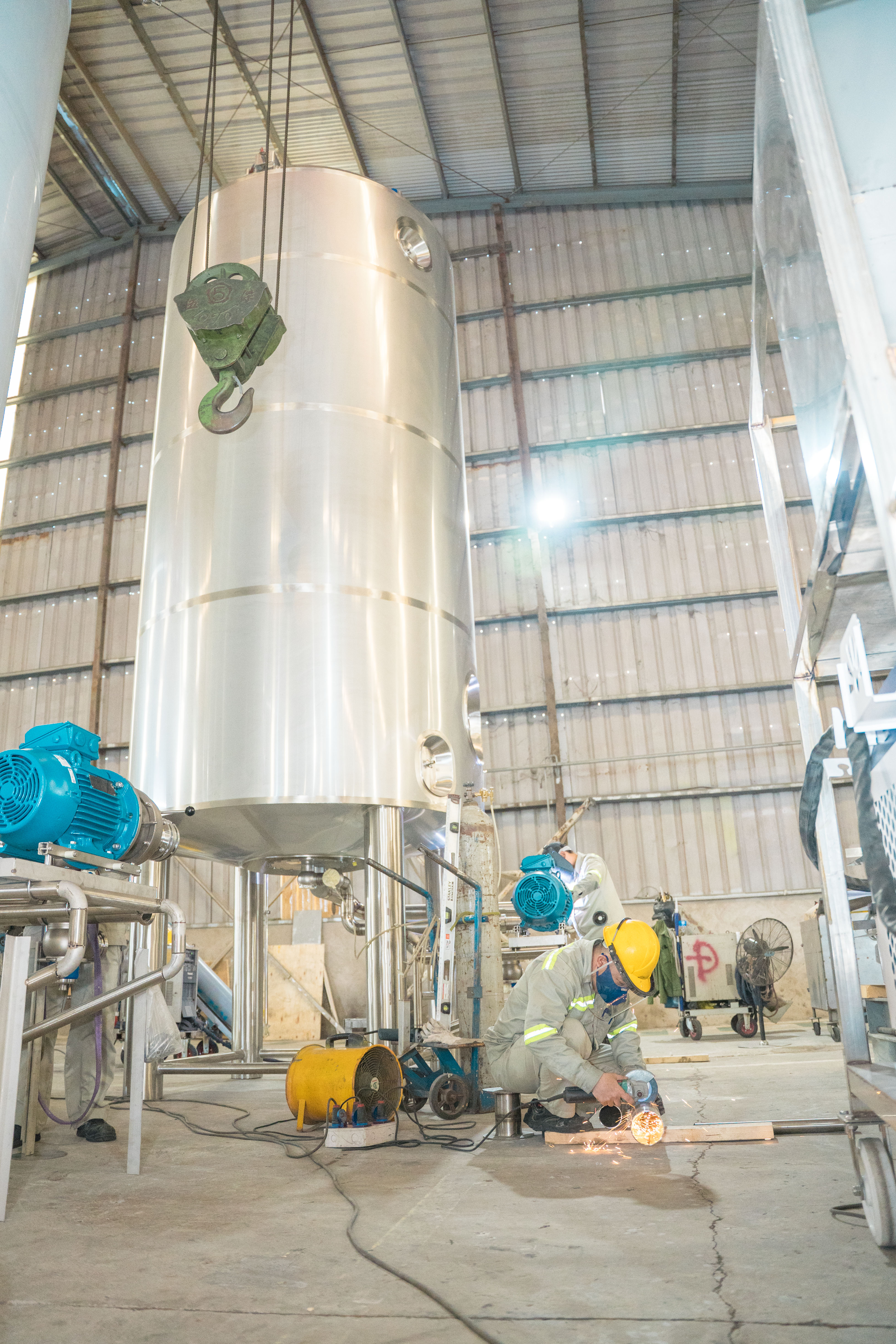The Strength of Fiberglass: Understanding Composite Tanks